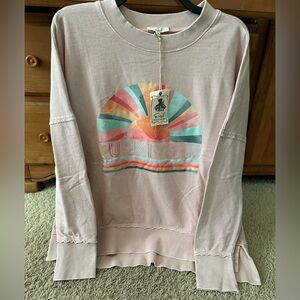 NWT EASEL SUN-KISSED TOP